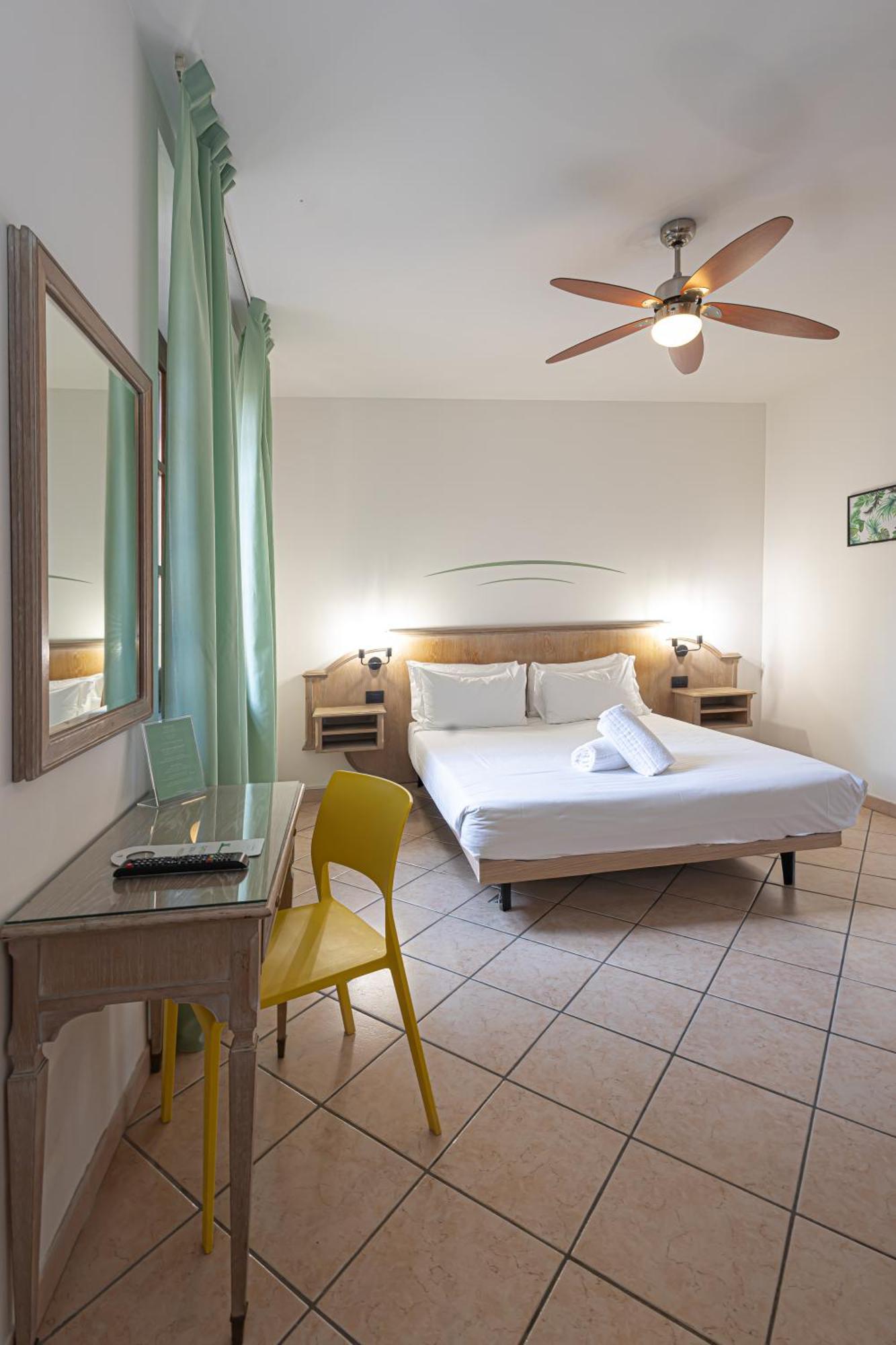 Hotel Tornielli 9 By Lvg Hotel Collection Новара Екстер'єр фото